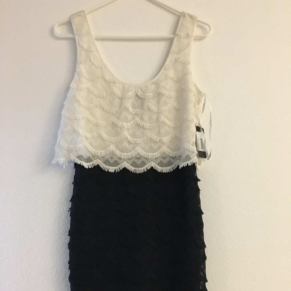 Guess Sleeveless Black/Ivory Fringe Dress - 4